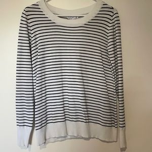 Francie Back Detail Pullover by Eight 18. Size S.